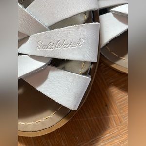New Women’s Saltwater White Sandals